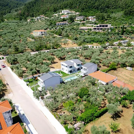 Emerald Project Appart hôtel 3*