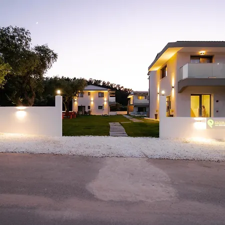 Emerald Project Апарт-отель